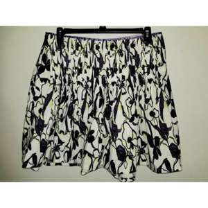 💖D Studio White and Black Skirt Size 10, -s